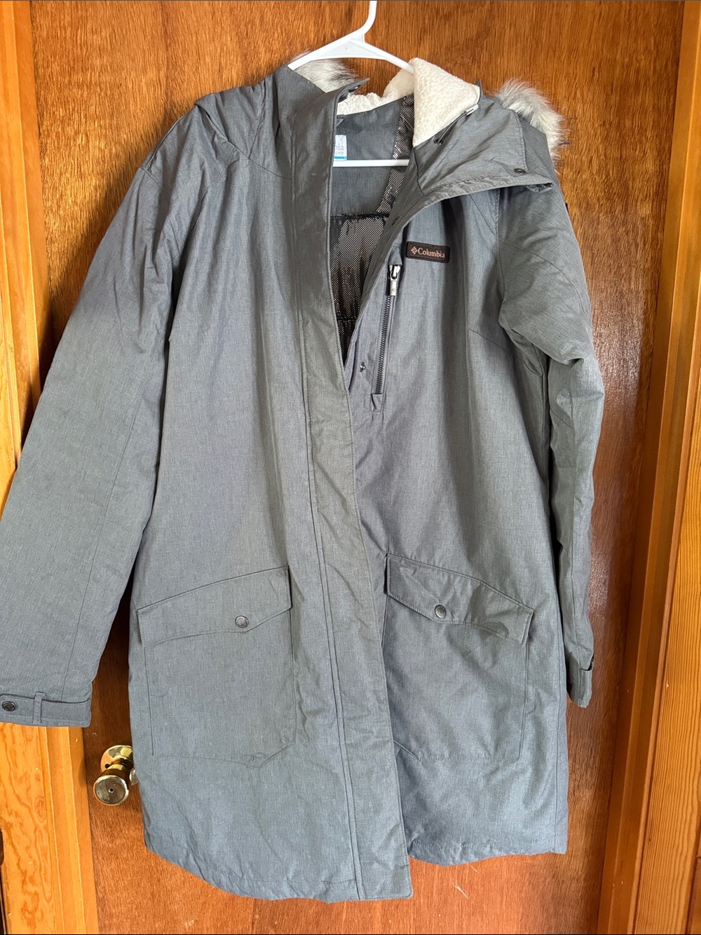 Columbia Women’s  Dark Gray Hooded Winter Coat with Faux-Fur Trim